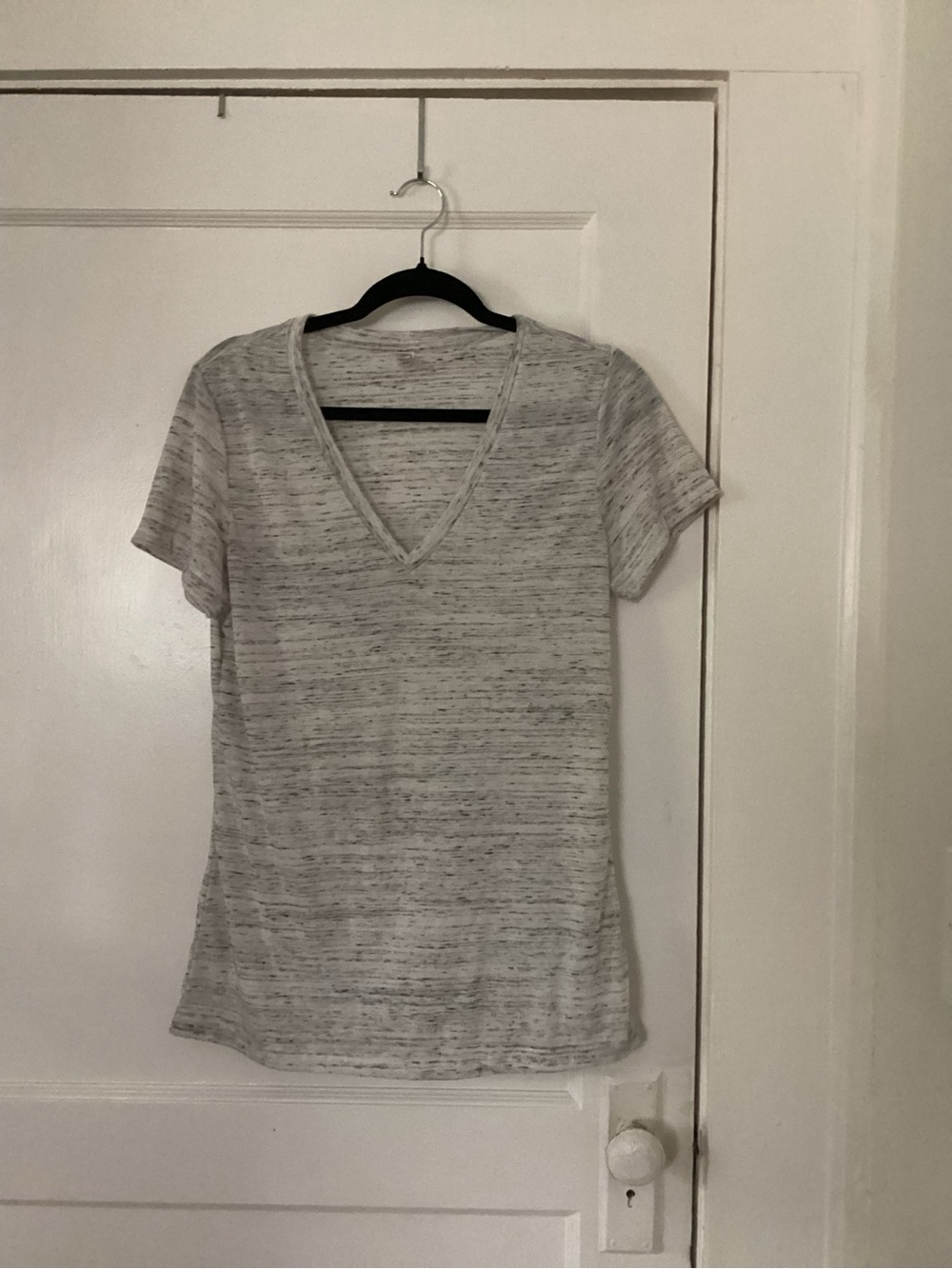 Women’s Heathered Light Gray V-Neck Short Sleeve Tee